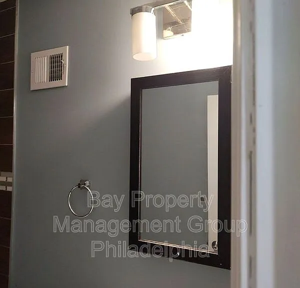 5578 Ludlow St #1 — Photo 10