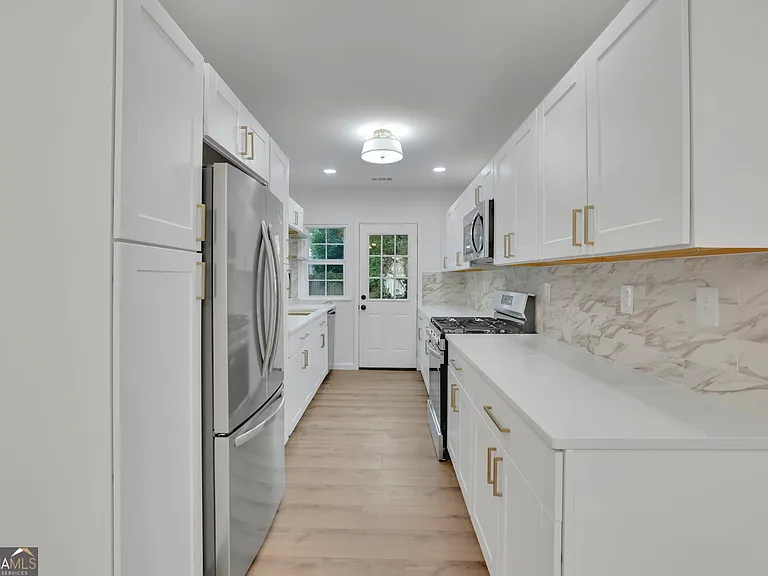 808 S Park Dr SE — Photo 8