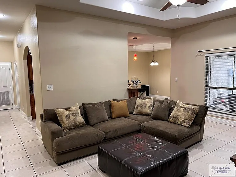 1626 Christian Cir — Photo 5