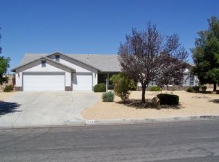15452 Lookout Rd, Apple Valley, CA 92307