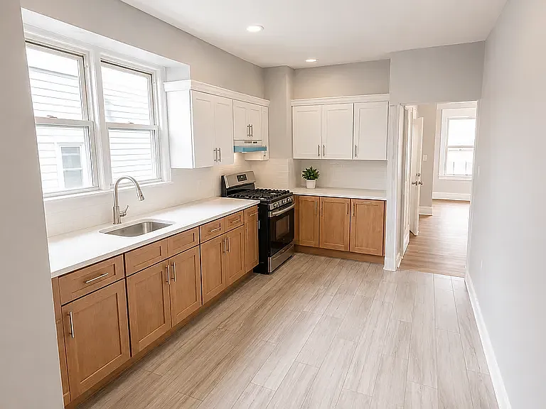 3 bed, 1000 sqft, $2,250 — Photo 2