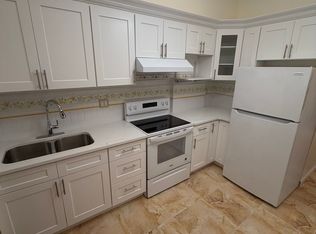 35-44 32nd St #1R, Astoria, NY 11106