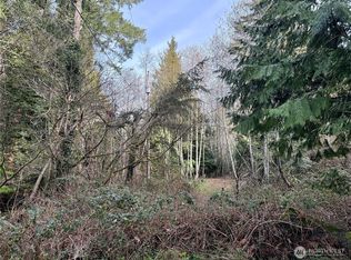 9829 Bowline Ct NW, Olympia, WA