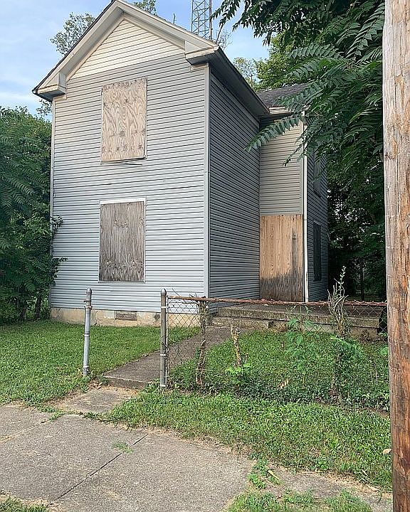 1st image of 126 S Ardmore Ave