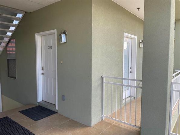 5402 Marcella Ave #204