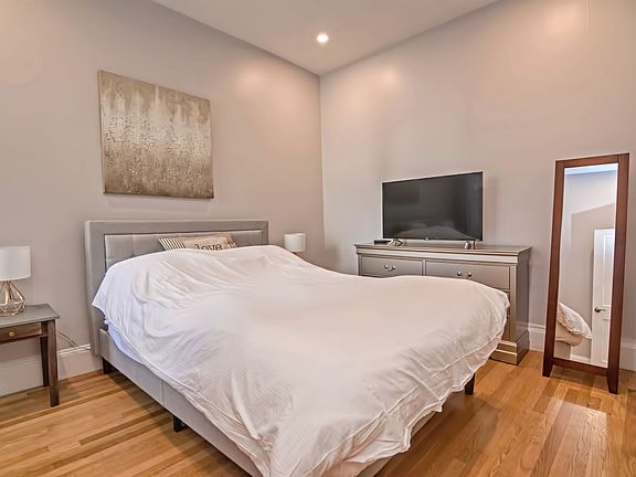 827 Boylston #101 Boston - Back Bay Unit Photo 4