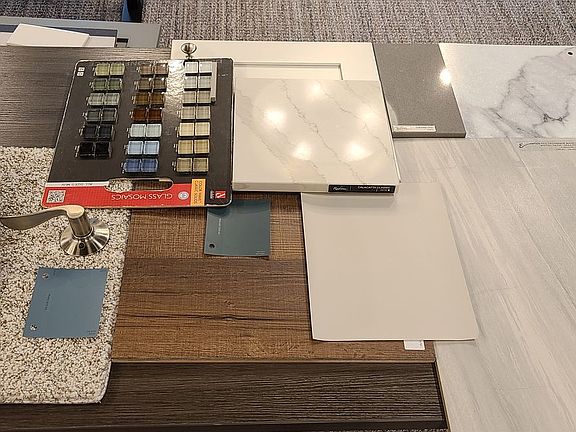 3rd image of 6751 Townsquare Blvd