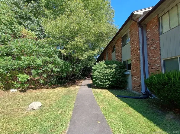 192 Kaynor Drive APT K, Waterbury, CT 06708