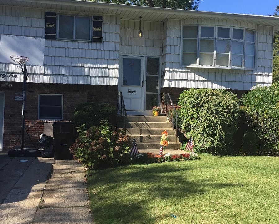 1st image of 64 Cotter St