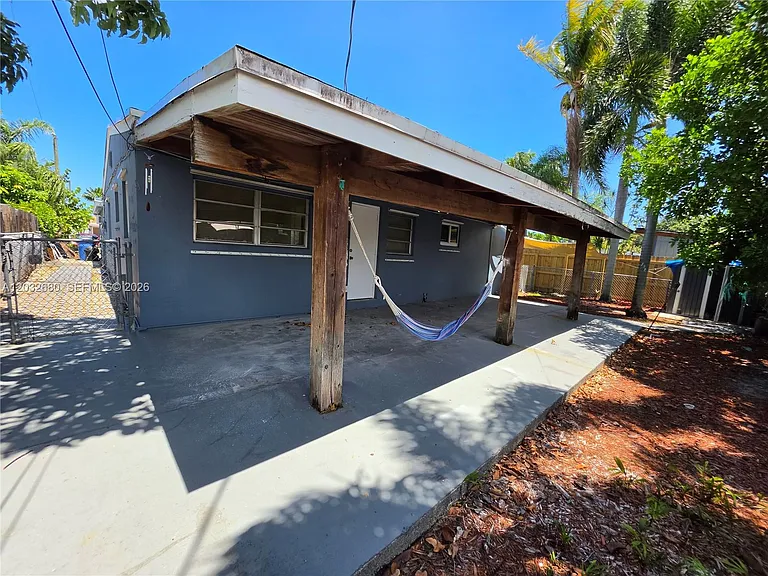 5225 NE 4th Ave — Photo 28