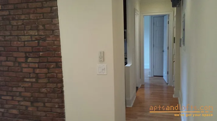 Rented by aptsandlofts.com | media 18