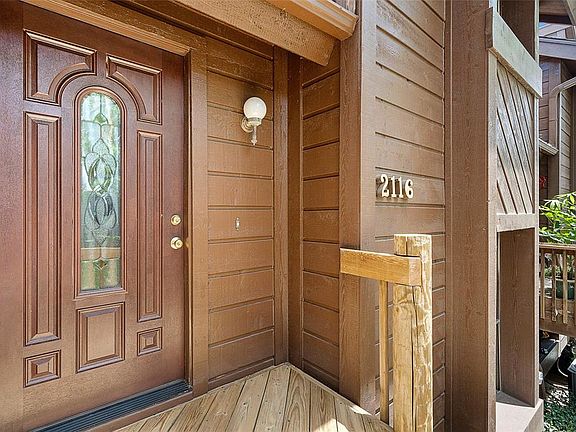 5th image of 2116 Crows Nest Dr