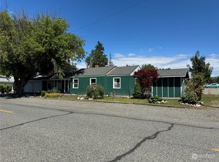 304 3rd Ave W, Omak, WA 98841