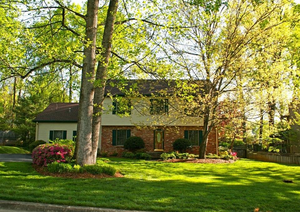 1st image of 12 N Foxxborough Ln