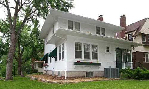 2500 B St Photo 1