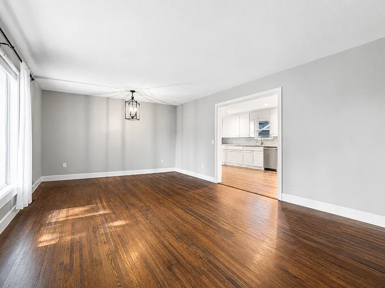 4132 Rothington Rd — Photo 2