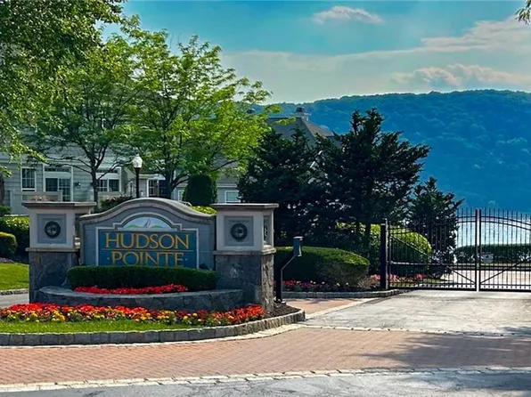 146 Hudson Pointe Drive, Poughkeepsie, NY 12601