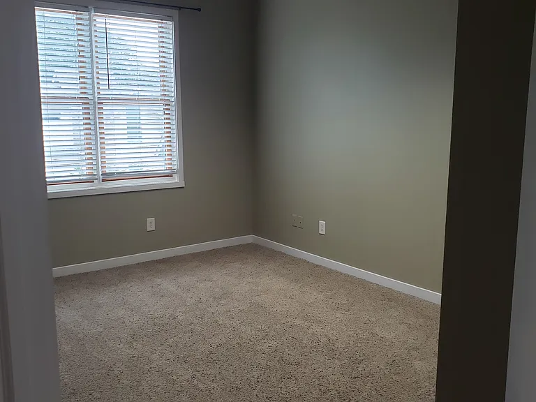 510 E 9th St #204 — Photo 7