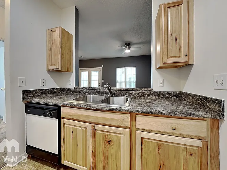 6325 Mallard View Ln — Photo 5