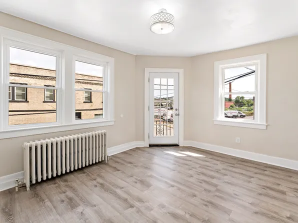 401 Arch St APT 4, Carnegie, PA 15106