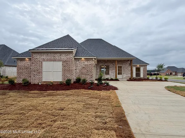 141 Palace Xing, Flowood, MS 39232