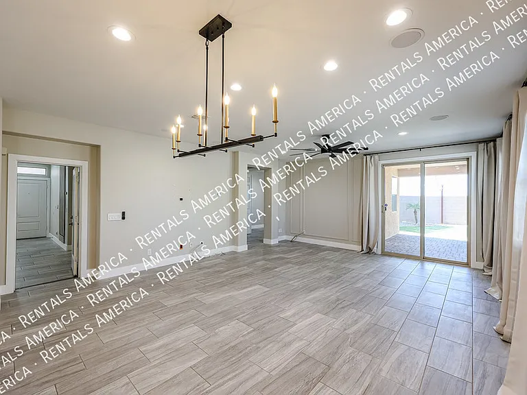 7855 W Rock Springs Dr — Photo 16