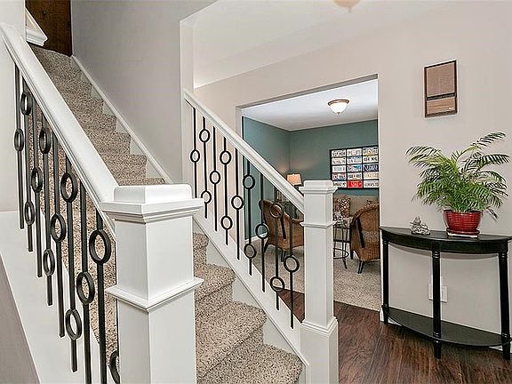 3rd image of 9628 Brayes Manor Dr