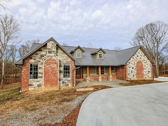 3rd image of 2255 Lovelaceville Florence Station Rd W