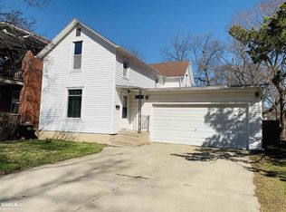 101 N Foley Ave, Freeport, IL 61032
