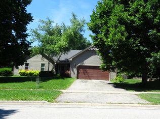 316 Sherwood Dr, Cary, IL 60013