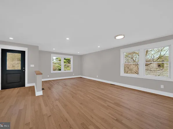 212 Penn Hopewell Rd, Hopewell, NJ 08525