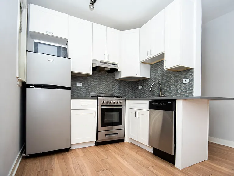 511 W Belmont Ave #36 — Photo 1