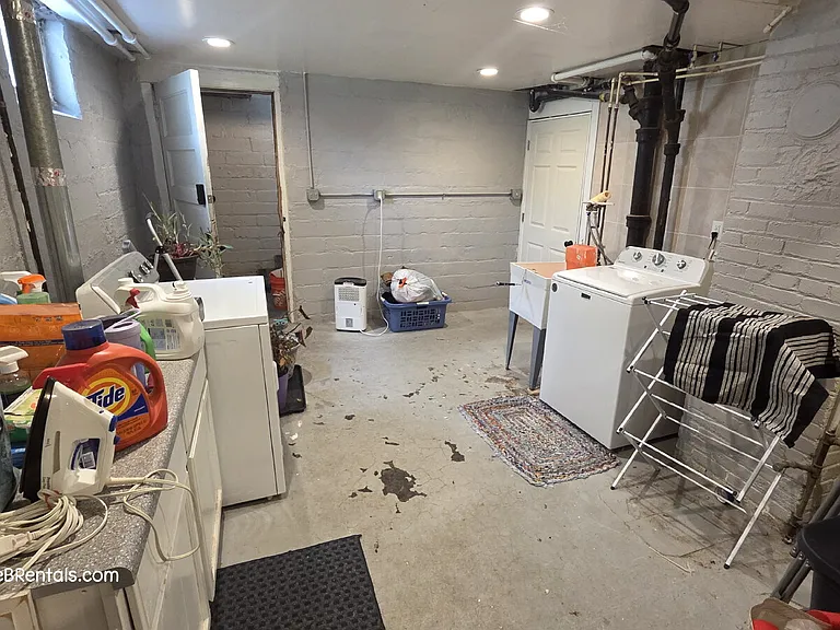 1606 Hewitt Ave — Photo 24