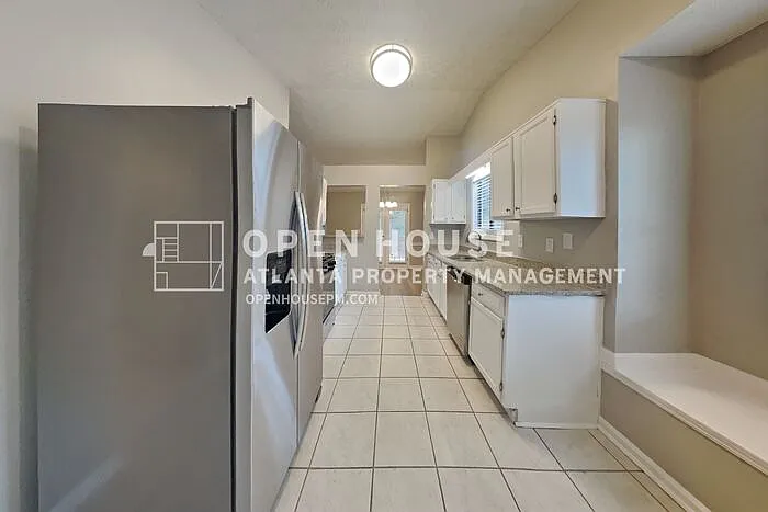 815 Riverstone Ln — Photo 11