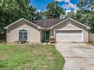 51 Mulberry Cir, Crawfordville, FL 32327