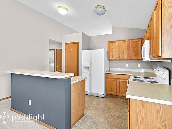 5th image of 6128 69th Avenue Ct W