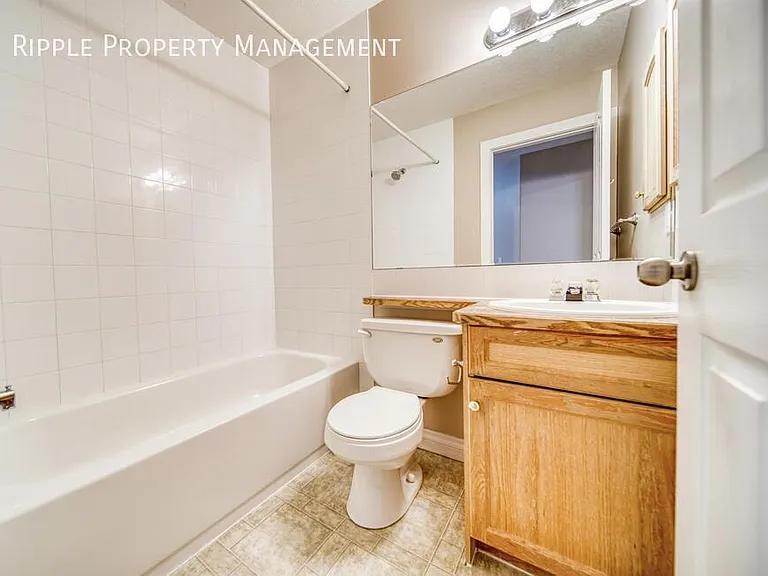413 Bayside Pl SW — Photo 17