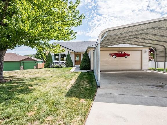 2nd image of 1014 Highlands Dr