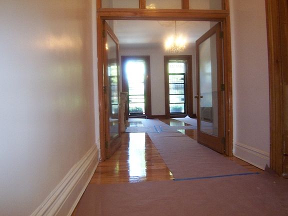 2nd image of 229 Clermont Ave APT 1