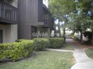 652 Rolling Green Dr, Las Vegas, NV 89169