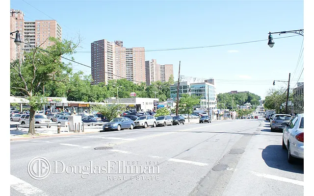 Sold by Douglas Elliman | media 17