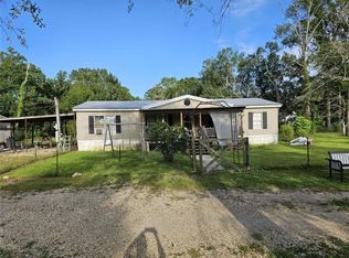 19690 Perrilloux Rd, Livingston, LA 70754