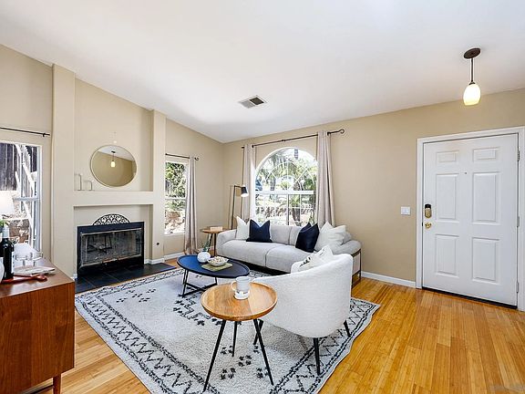 5th image of 3529 La Mirada Dr