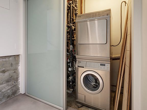 _3_1415 Shrader St - (17).jpg