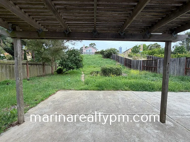 115 James River Rd — Photo 36