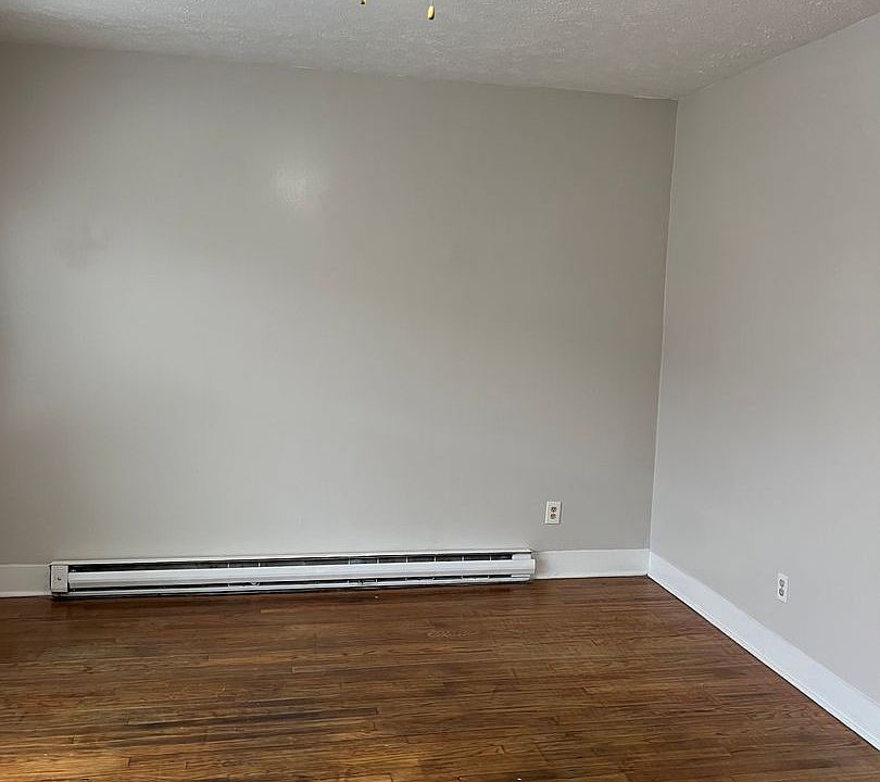 1st image of 5401 Bridge Ave #3