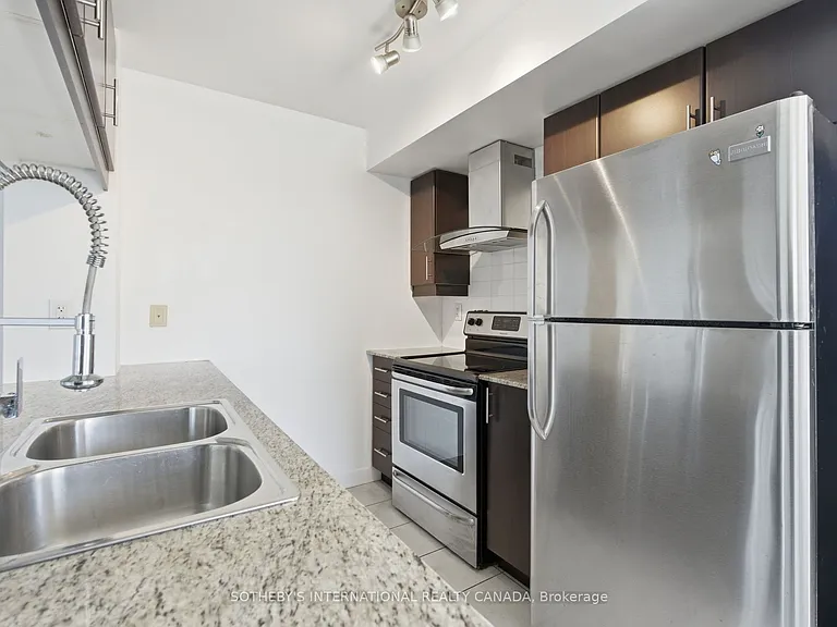 25 Town Centre Ct #3208 — Photo 10
