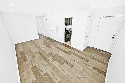 2953 Lawrence Ave E Photo 1