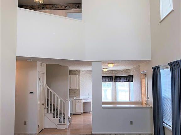 4th image of 36458 Reserve Ct