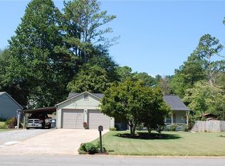 119 Riverchase Dr, Woodstock, GA 30188